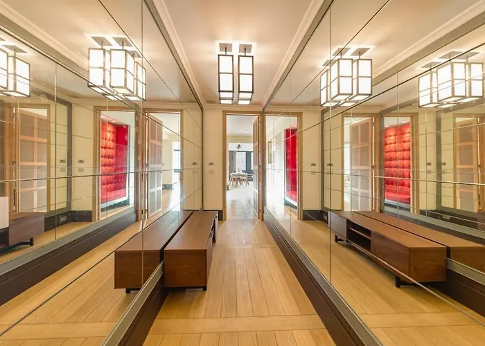 City Luxury: 3Br, Prime Location