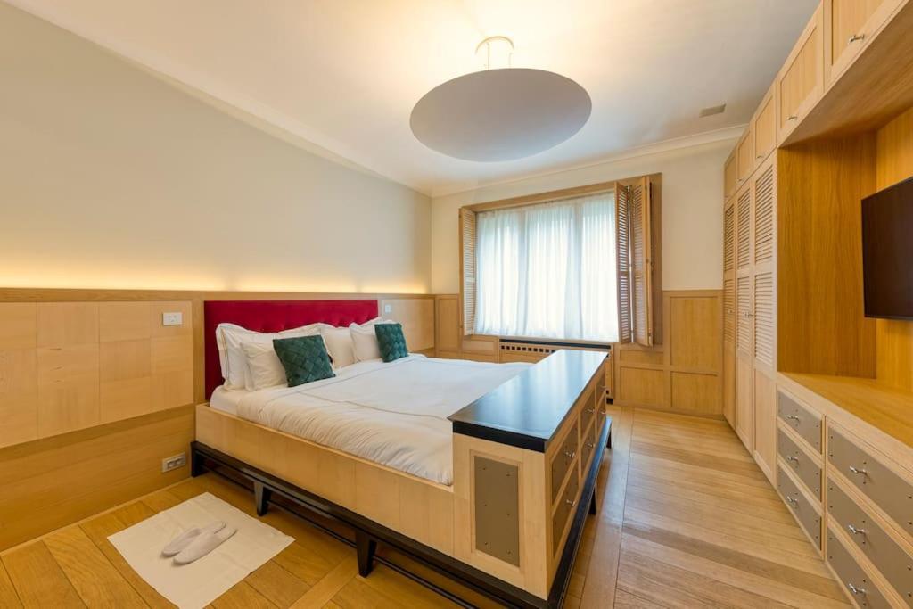 Apartment Luxury: 3br, Prime Location